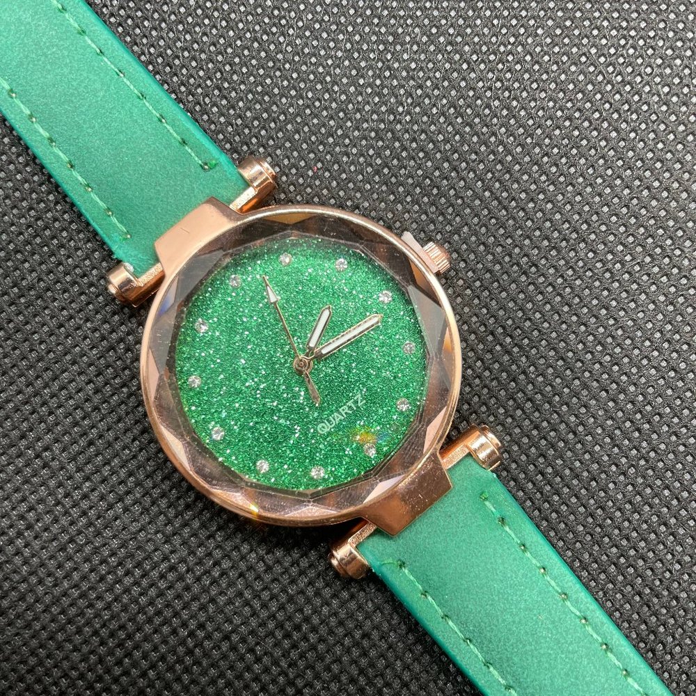 Quartz - Green Watch